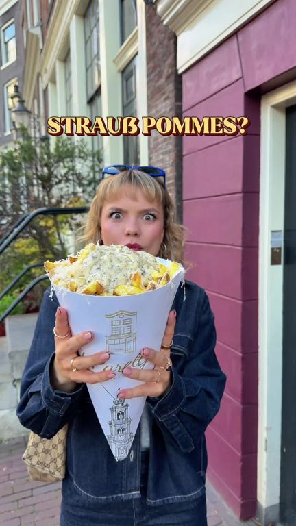 Video still: food review/experience by @yulesy