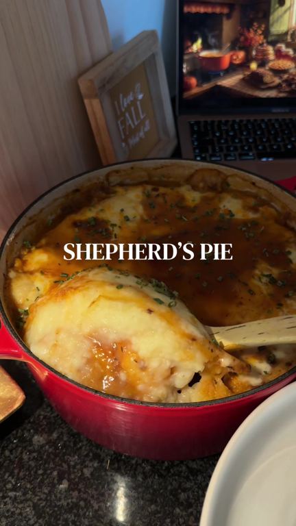 Video still: recipe tutorial by @ipeaurora